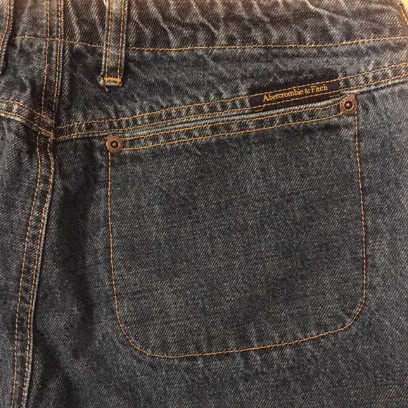 Jr Abercrombie & Fitch Mom High Waist Leg Flare Jeans Denim Button Fly Size: 5JR - Picture 4 of 7